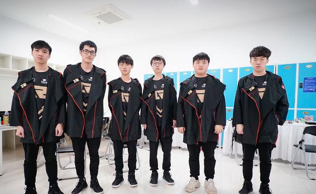 实际操作上 实际操作上